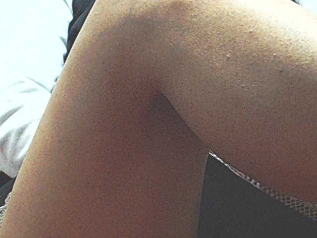 HOTTTSKIN live cam on BongaCams