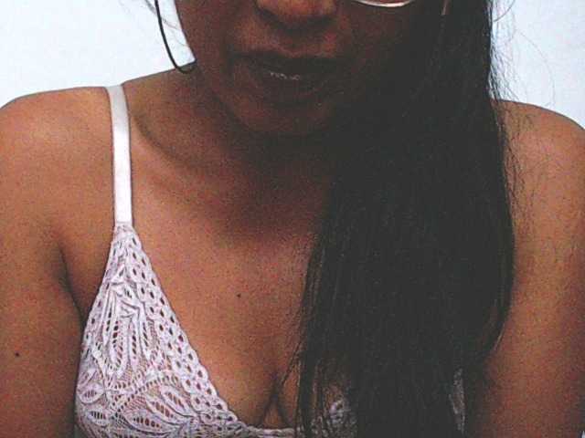 KATYY-HOTTT webcam