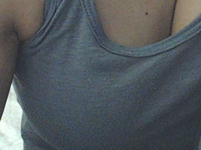 HOTTTSKIN live cam on BongaCams