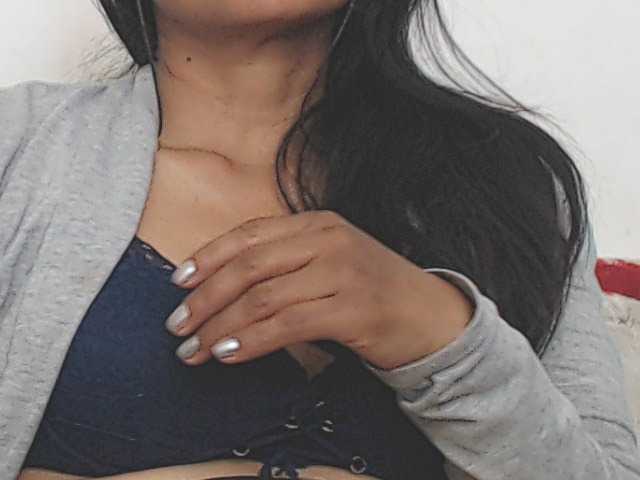 HOTTTSKIN live cam on BongaCams