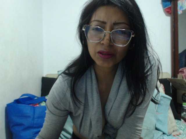 HOTTTSKIN live cam