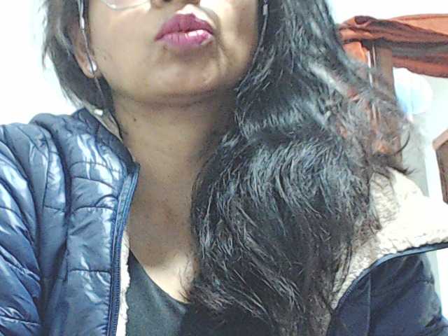 HOTTTSKIN live cam on BongaCams