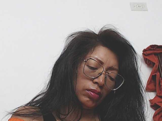 KATYY-HOTTT