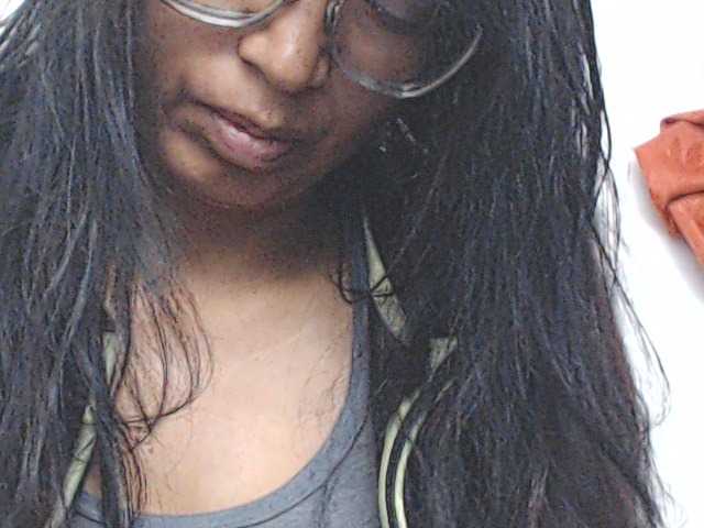 HOTTTSKIN live cam on BongaCams