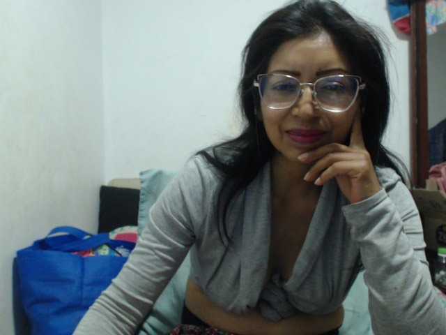 HOTTTSKIN live cam