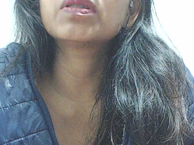 HOTTTSKIN live cam on BongaCams