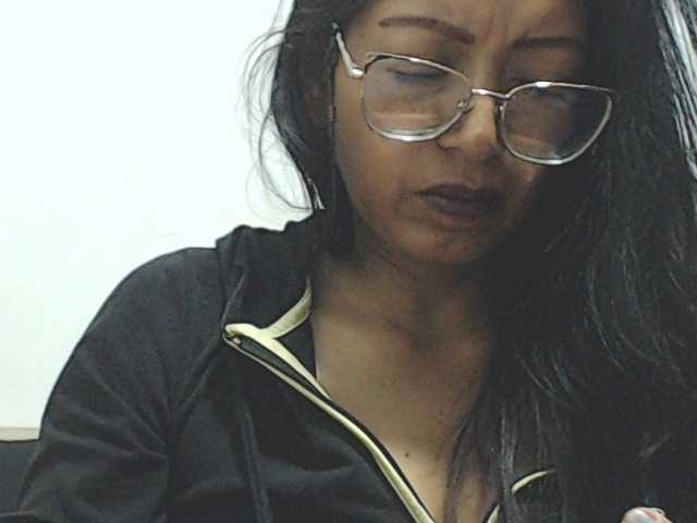 HOTTTSKIN live webcam show