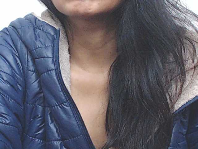 HOTTTSKIN, live now on BongaCams