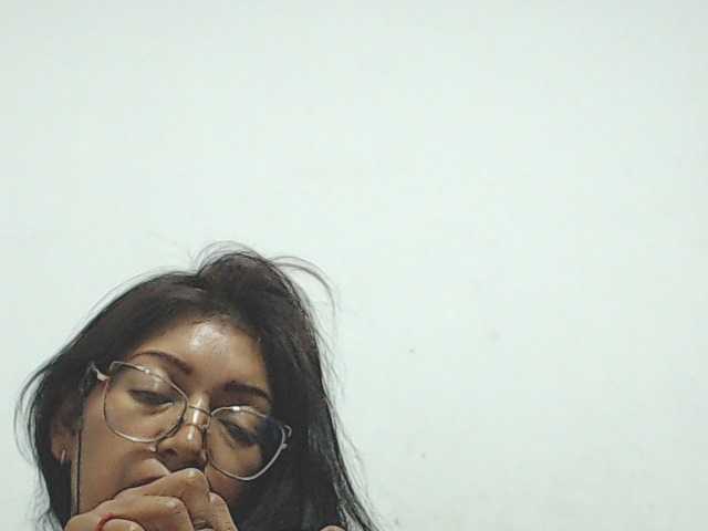 HOTTTSKIN live cam on BongaCams
