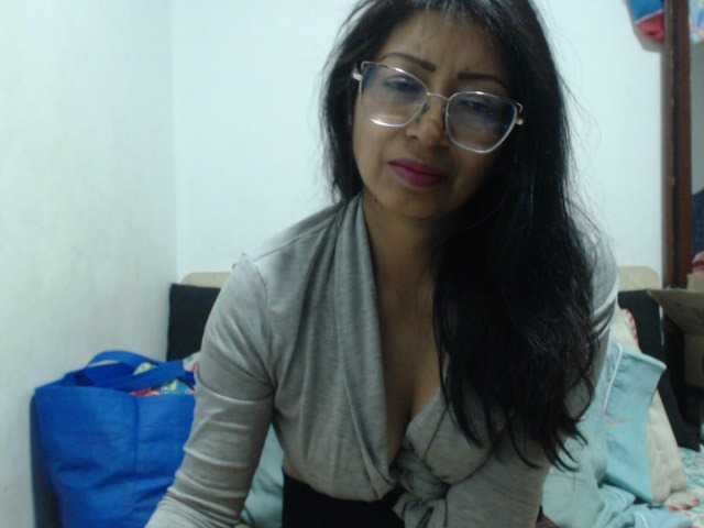 HOTTTSKIN live cam