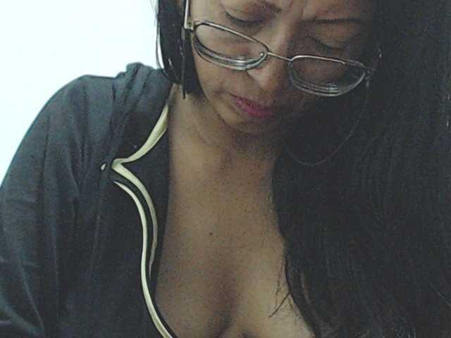 KATYY-HOTTT live cam preview