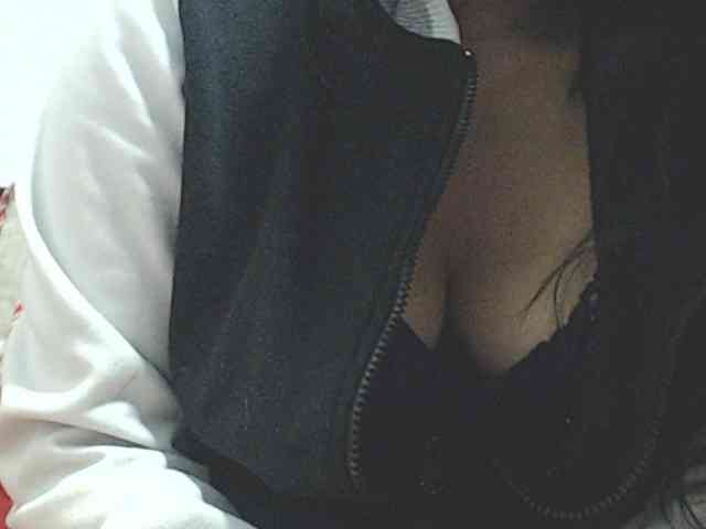 KATYY-HOTTT webcam