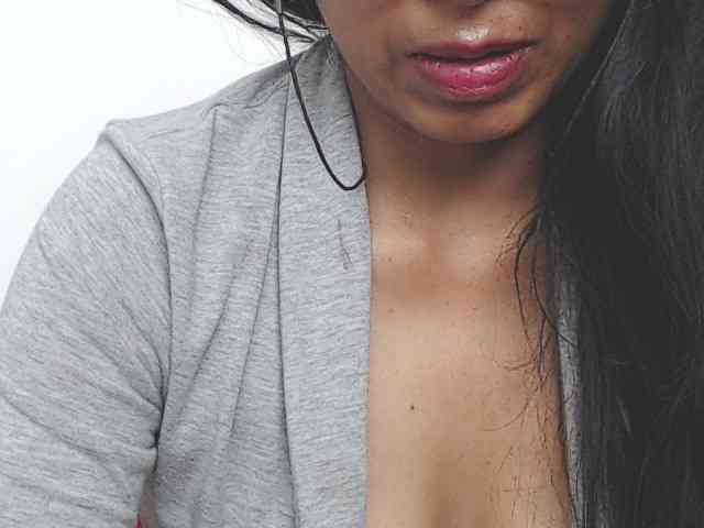 KATYY-HOTTT webcam
