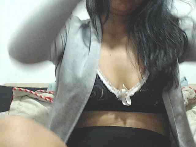 KATYY-HOTTT webcam