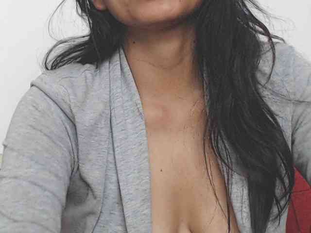 KATYY-HOTTT webcam