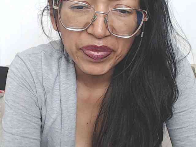 KATYY-HOTTT webcam