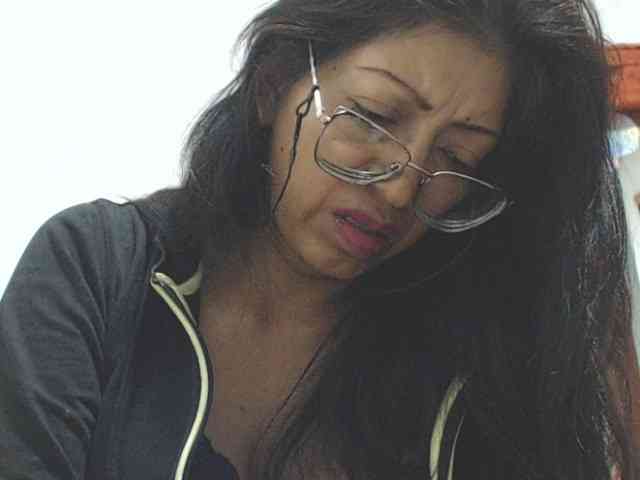 KATYY-HOTTT webcam