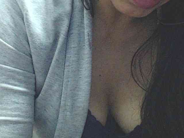KATYY-HOTTT webcam