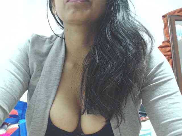 KATYY-HOTTT webcam