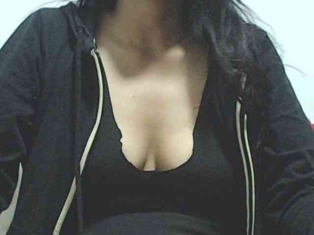 KATYY-HOTTT webcam