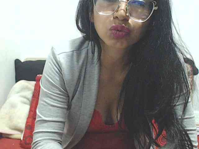 KATYY-HOTTT webcam