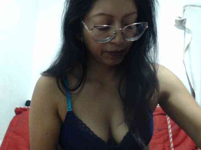 KATYY-HOTTT webcam