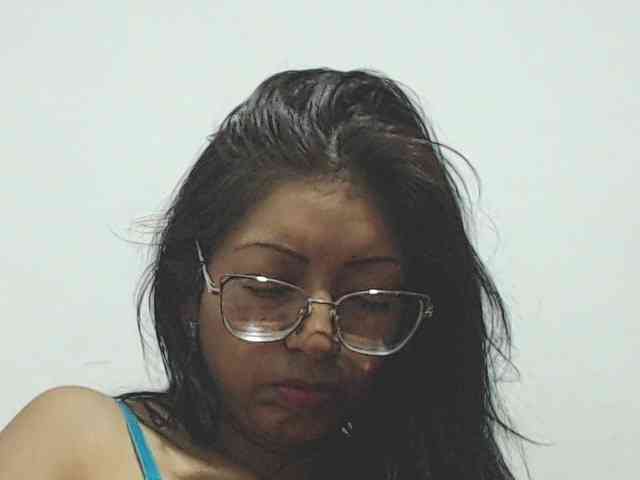 KATYY-HOTTT webcam