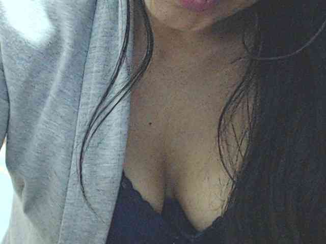 KATYY-HOTTT webcam