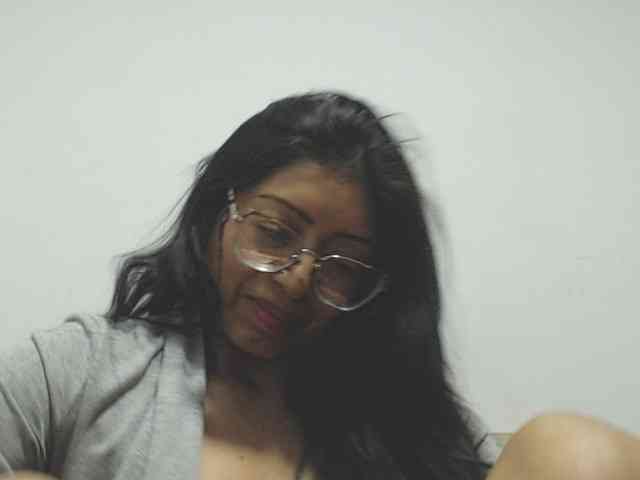 KATYY-HOTTT webcam
