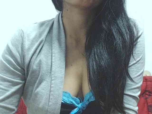 KATYY-HOTTT webcam
