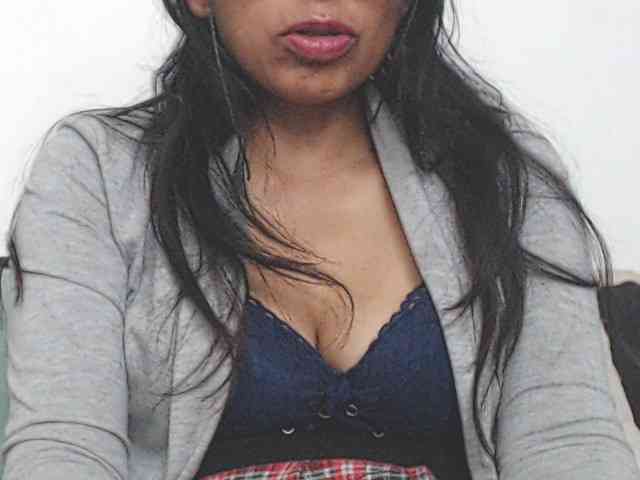KATYY-HOTTT webcam
