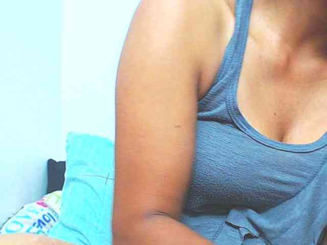 KATYY-HOTTT webcam
