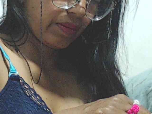 KATYY-HOTTT webcam