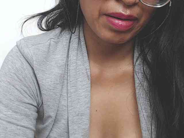 KATYY-HOTTT webcam