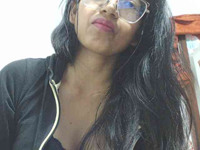 KATYY-HOTTT webcam