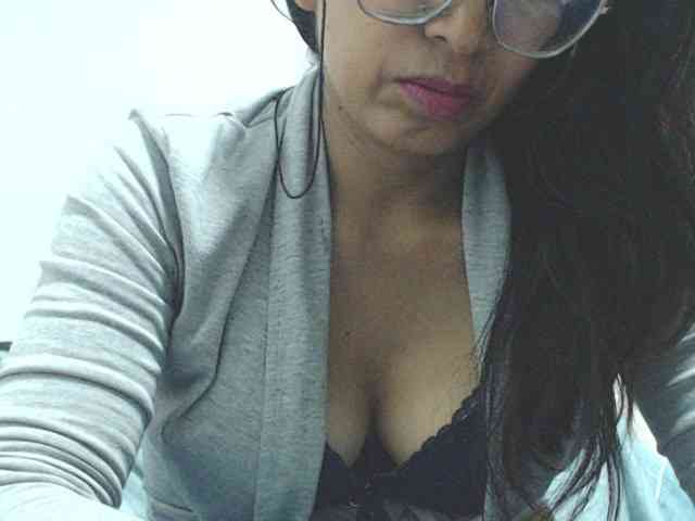 KATYY-HOTTT webcam