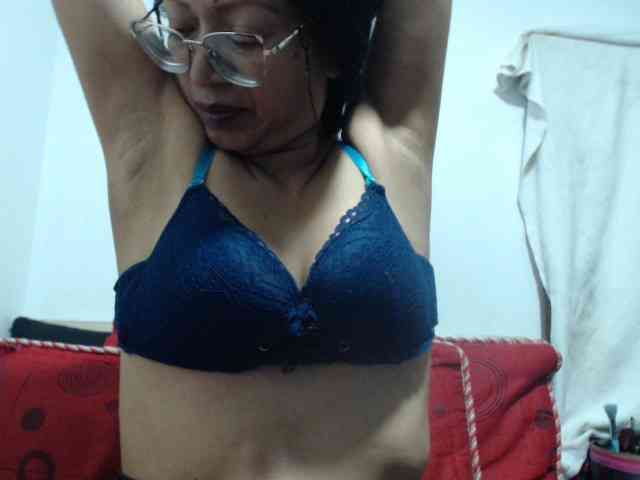 KATYY-HOTTT webcam