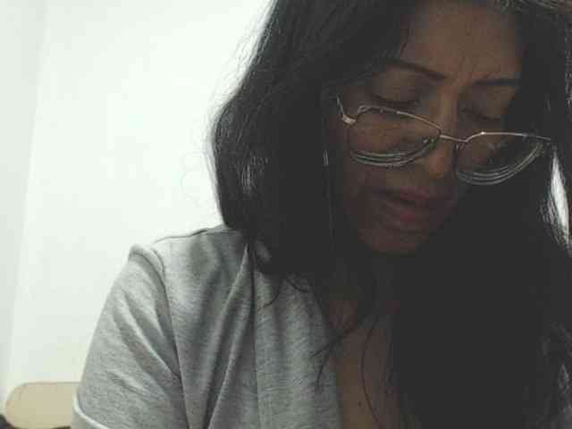 KATYY-HOTTT webcam