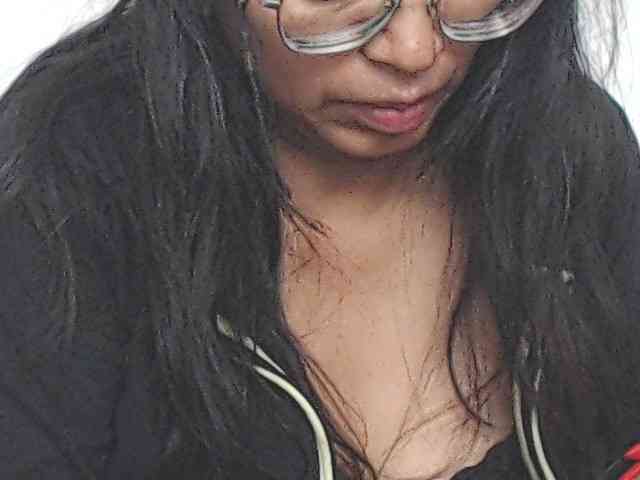KATYY-HOTTT webcam