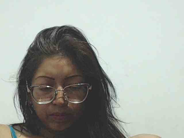 KATYY-HOTTT webcam