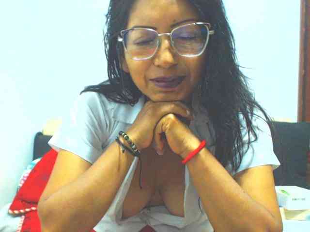 KATYY-HOTTT webcam
