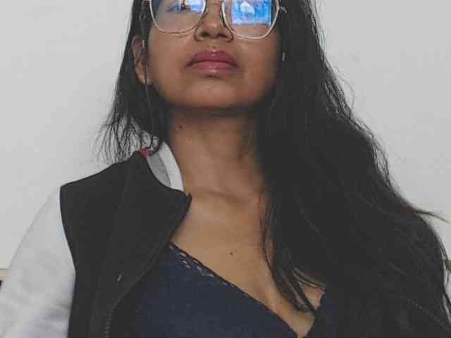 KATYY-HOTTT webcam