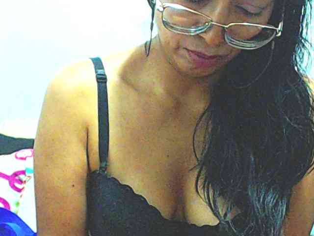 KATYY-HOTTT webcam