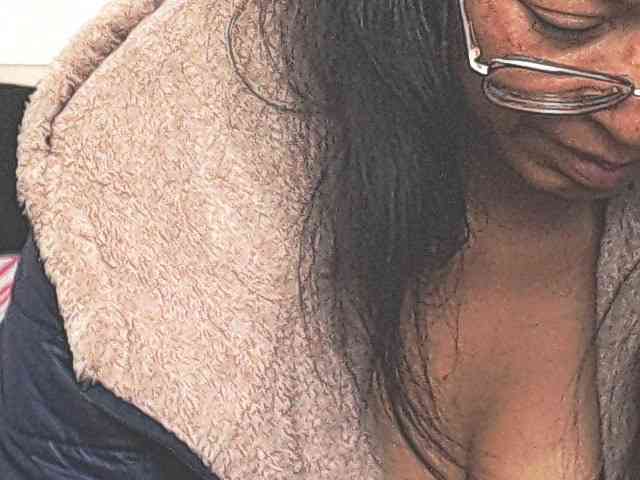 KATYY-HOTTT webcam
