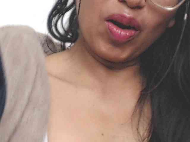 KATYY-HOTTT webcam