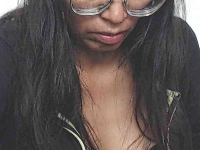 KATYY-HOTTT webcam