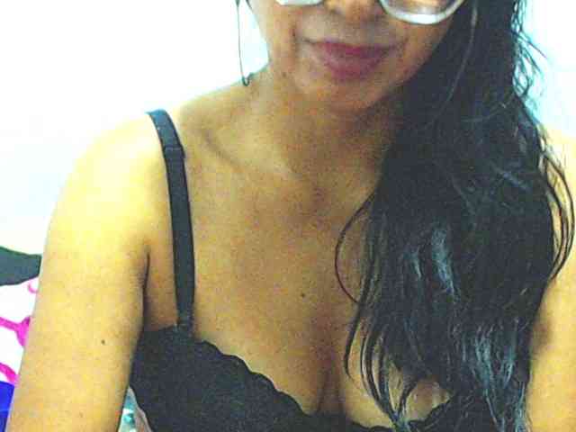 KATYY-HOTTT webcam