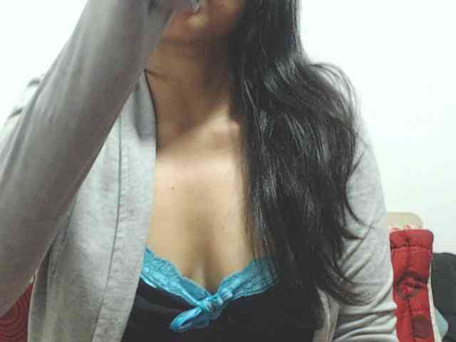 KATYY-HOTTT webcam