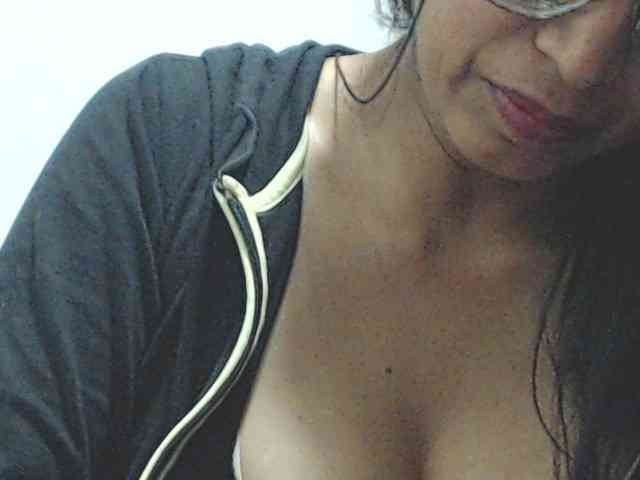 KATYY-HOTTT webcam