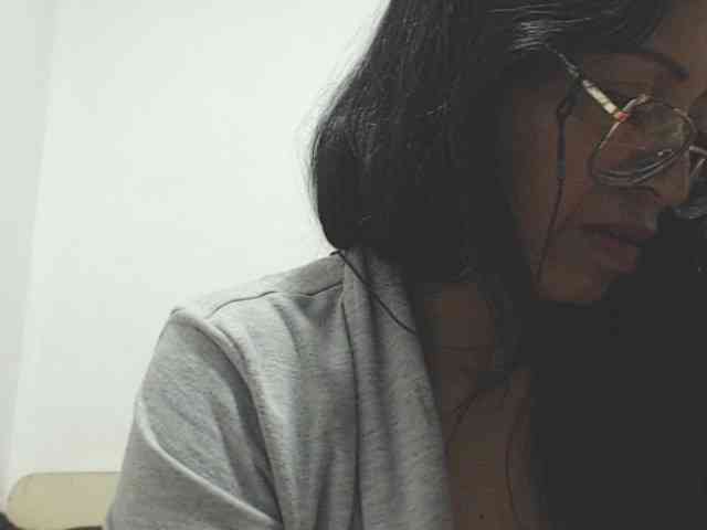 KATYY-HOTTT webcam
